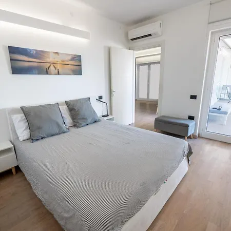 Apartment Casa Via Capponi
